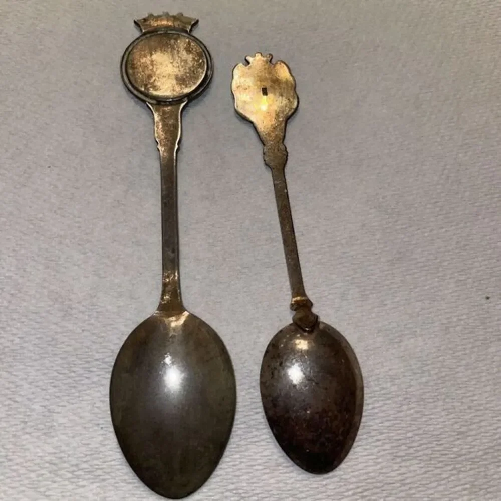 Lot Of 2 Silver Plated Souvenir Spoon‎